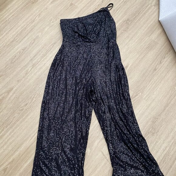 NWT City Chic Womens Savanna Sequin Jumpsuit One Shoulder Black Plus Size L/20 - Picture 3 of 16